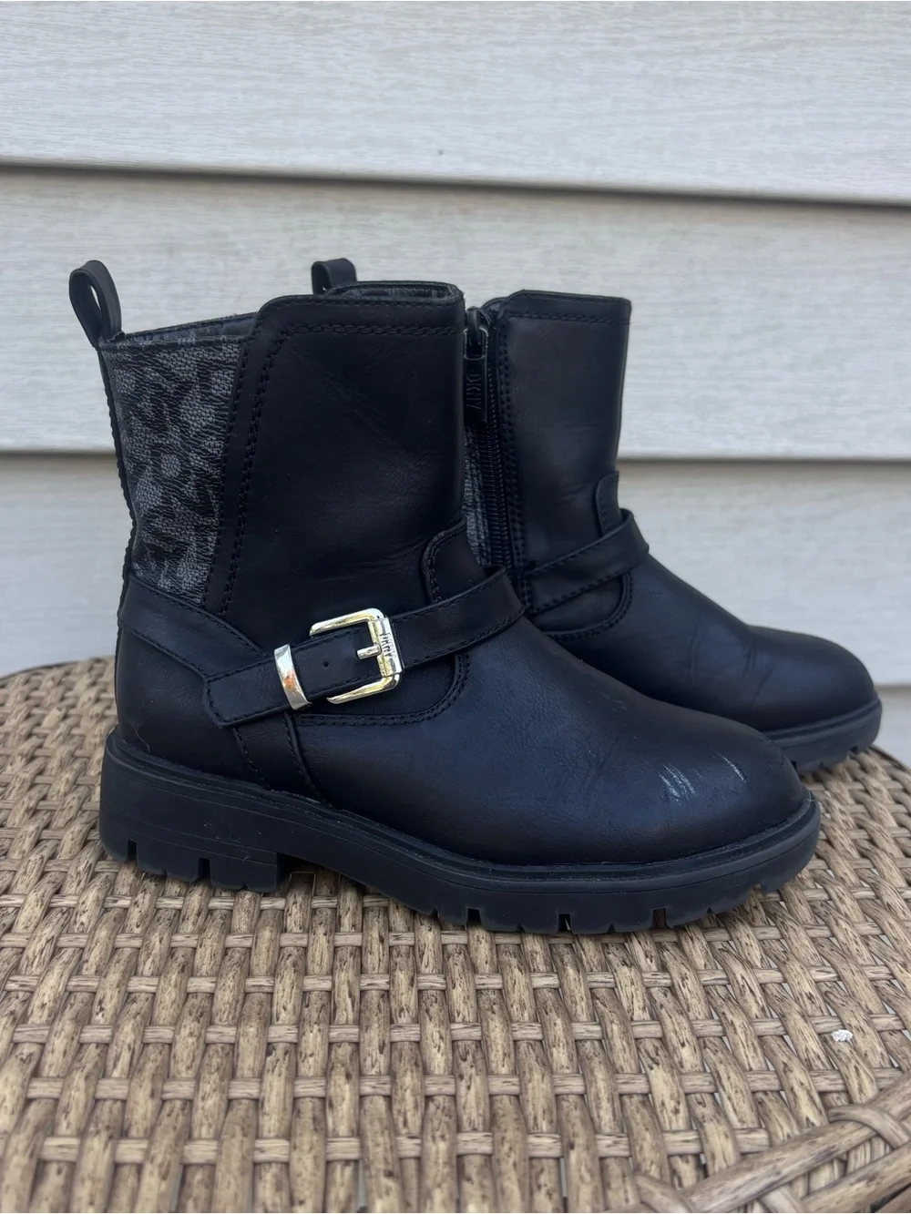 DKNY Girls Black Moto Combat Ankle Boots Side-Zip Buckle Size: Kids / Youth 12